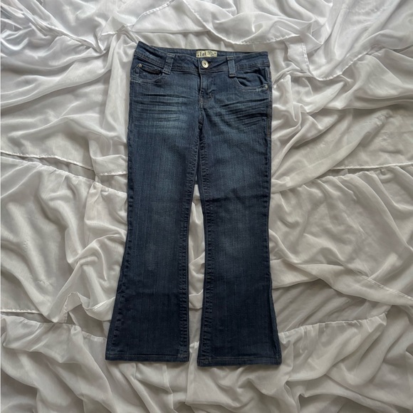 Y2K l.e.i Ashley Flare Jeans - Picture 1 of 10